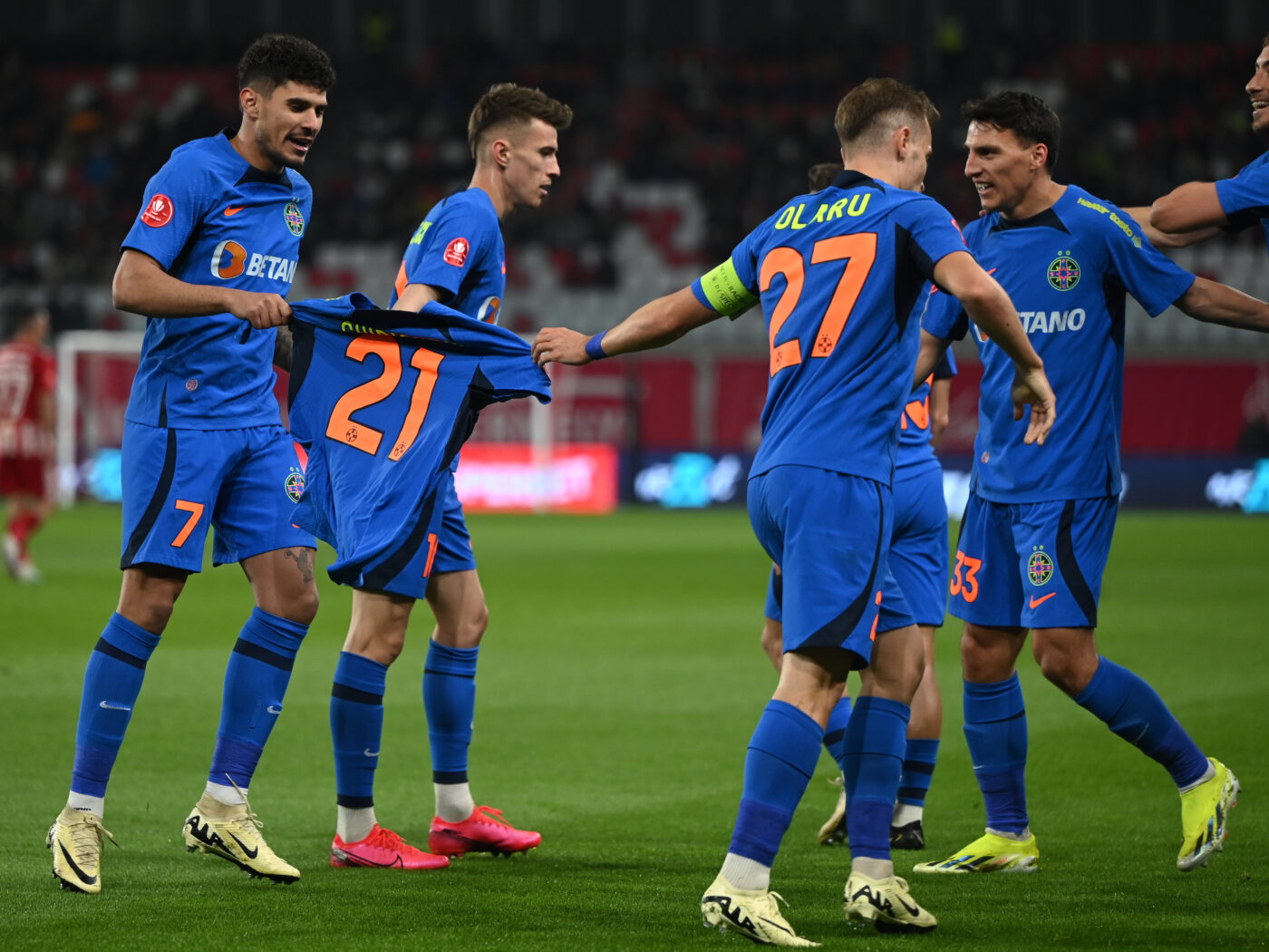 Fotbalistul care trebuie să semneze imediat cu FCSB. Prima lovitură pe care o pregătește Meme Stoica: „Mă voi implica personal”