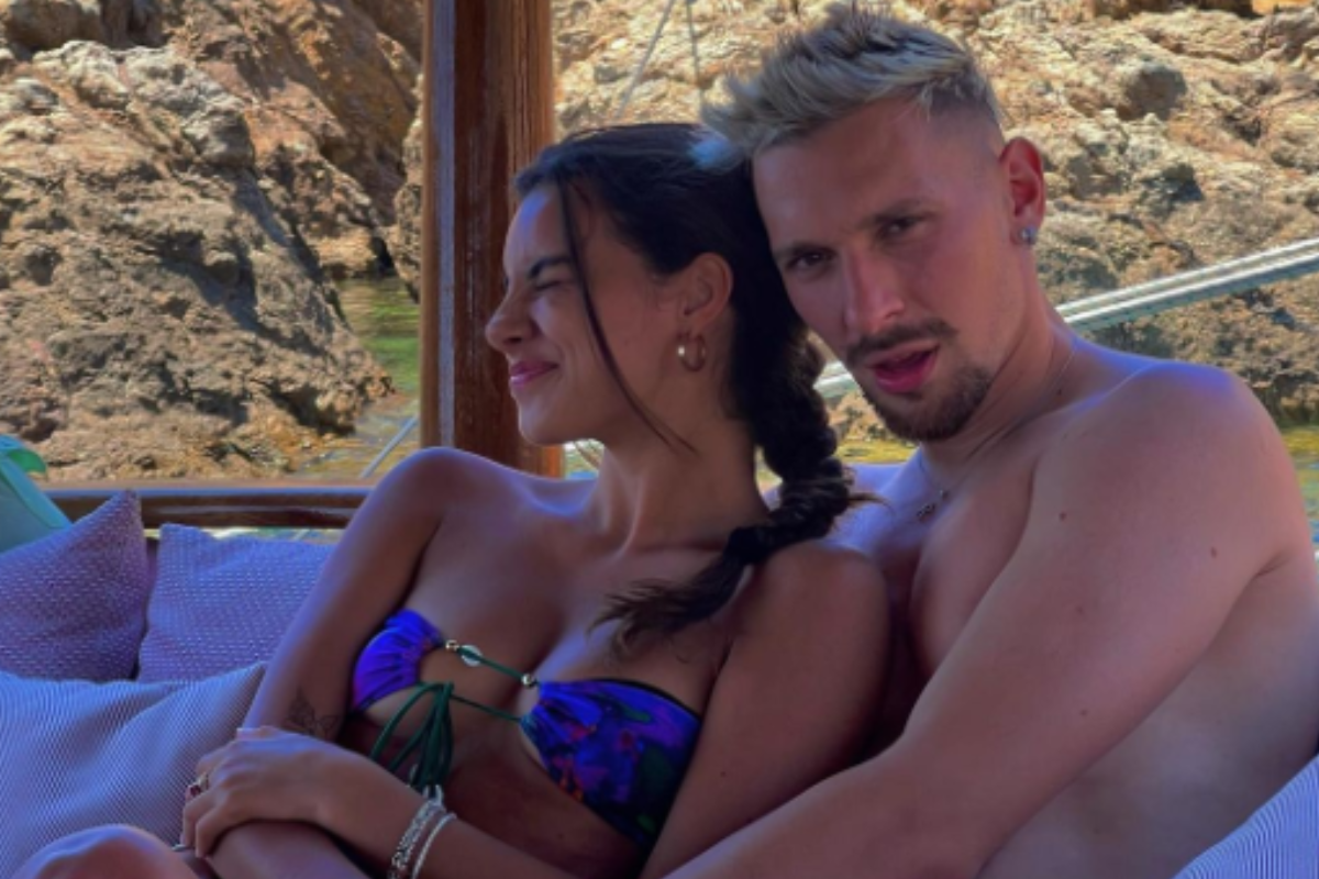 Iubita lui Ionuț Radu, în costum de baie, a răvășit mințile celor 130.000 de fani pe care îi are pe internet! Cum arată tânăra Francesca. GALERIE FOTO