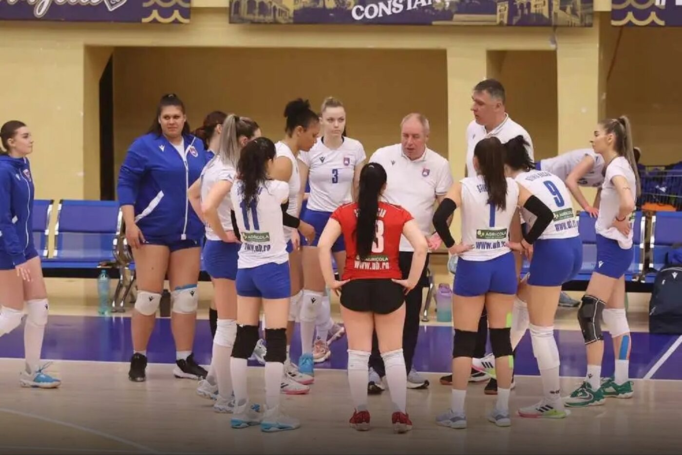 La Bacău, voleiul a luat-o pe urma fotbalului! După 32 de ani la rând, Știința a retrogradat din prima ligă la feminin