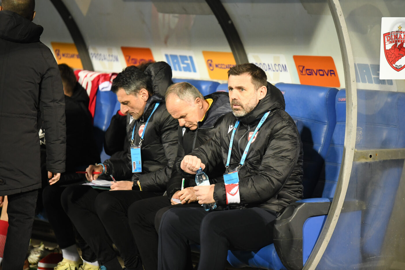 O nouă despărțire la Dinamo. „Câinii” renunță la unul dintre cei mai vechi oameni din staff. A fost și antrenor interimar. EXCLUSIV