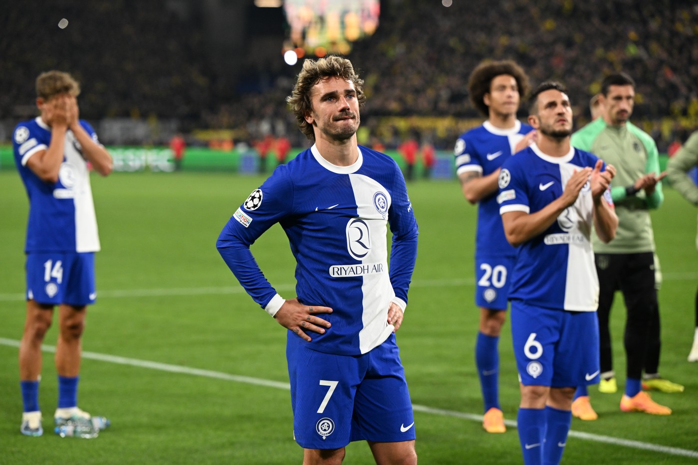 Lacrimi şi durere pentru Horațiu Moldovan şi colegii lui, după ce Atletico a fost eliminată de Dortmund în sferturile Ligii Campionilor! „Tragedie!”