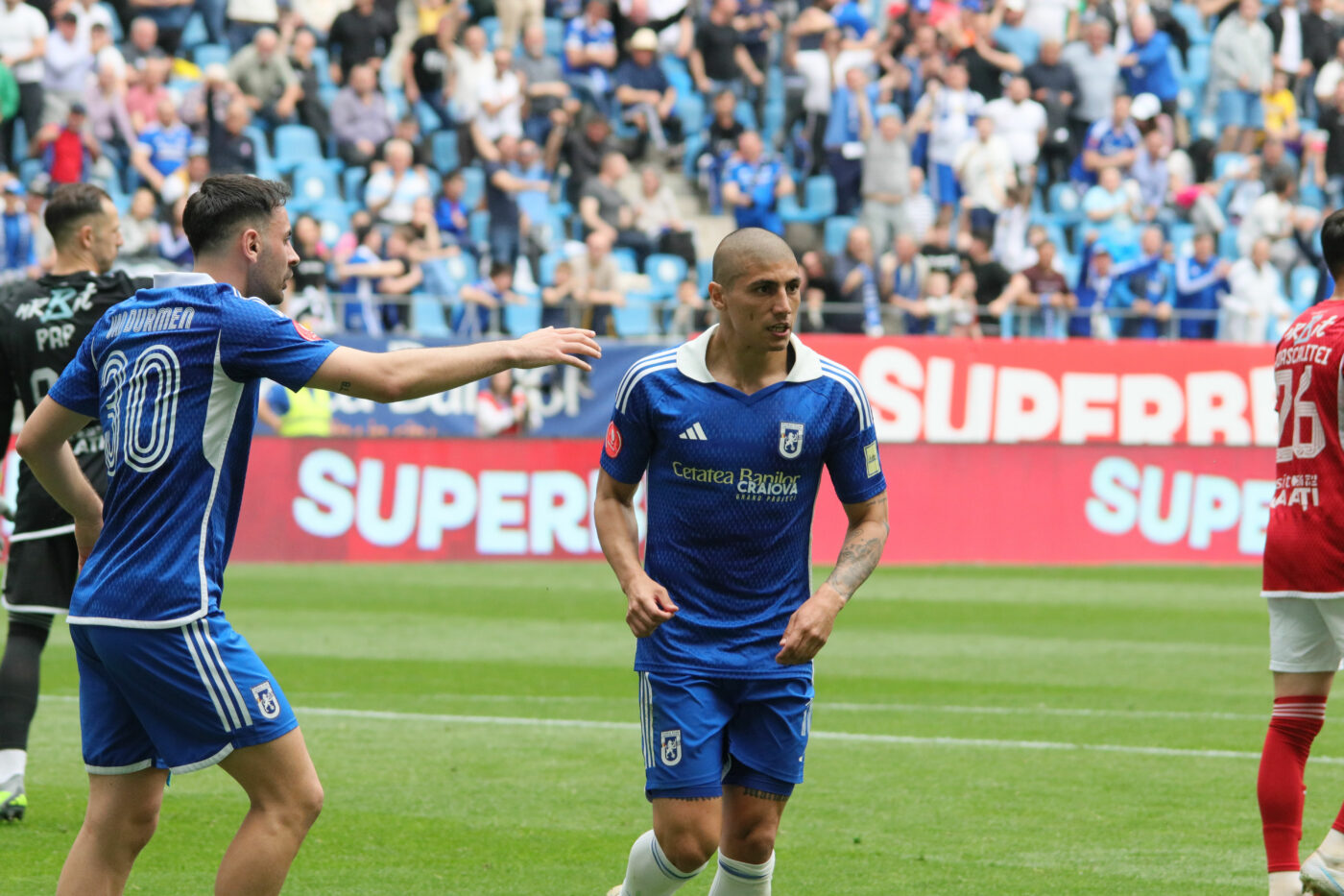 Mesaj categoric pentru Adrian Mititelu înainte de  FC Botoșani – FC U Craiova! Patronul e sfătuit să renunțe la Juan Bauza:  „Nu mai e timp să te rogi la Dumnezeu ca el să joace! E nevoie de jucători care bagă capul în gheată”. EXCLUSIV