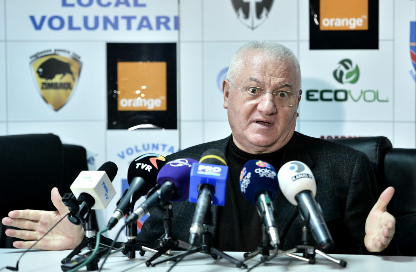 Mitică Dragomir, unul dintre cei mai mari dușmani ai lui Adrian Mititelu, sare în apărarea finanțatorului FC U Craiova în scandalul cu fiul său Adiță! „Nu ești bărbat când te legi de tatăl tău”