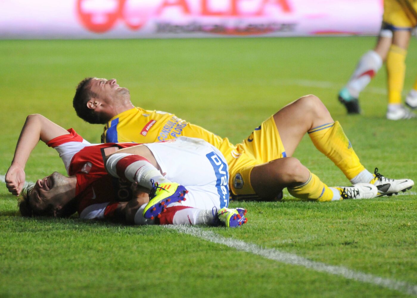Momentele ireale prin care a trecut fostul idol de la Dinamo: „O dată pe săptămână venea cineva care să ne învețe cum să cădem pentru a scoate penalty”. VIDEO
