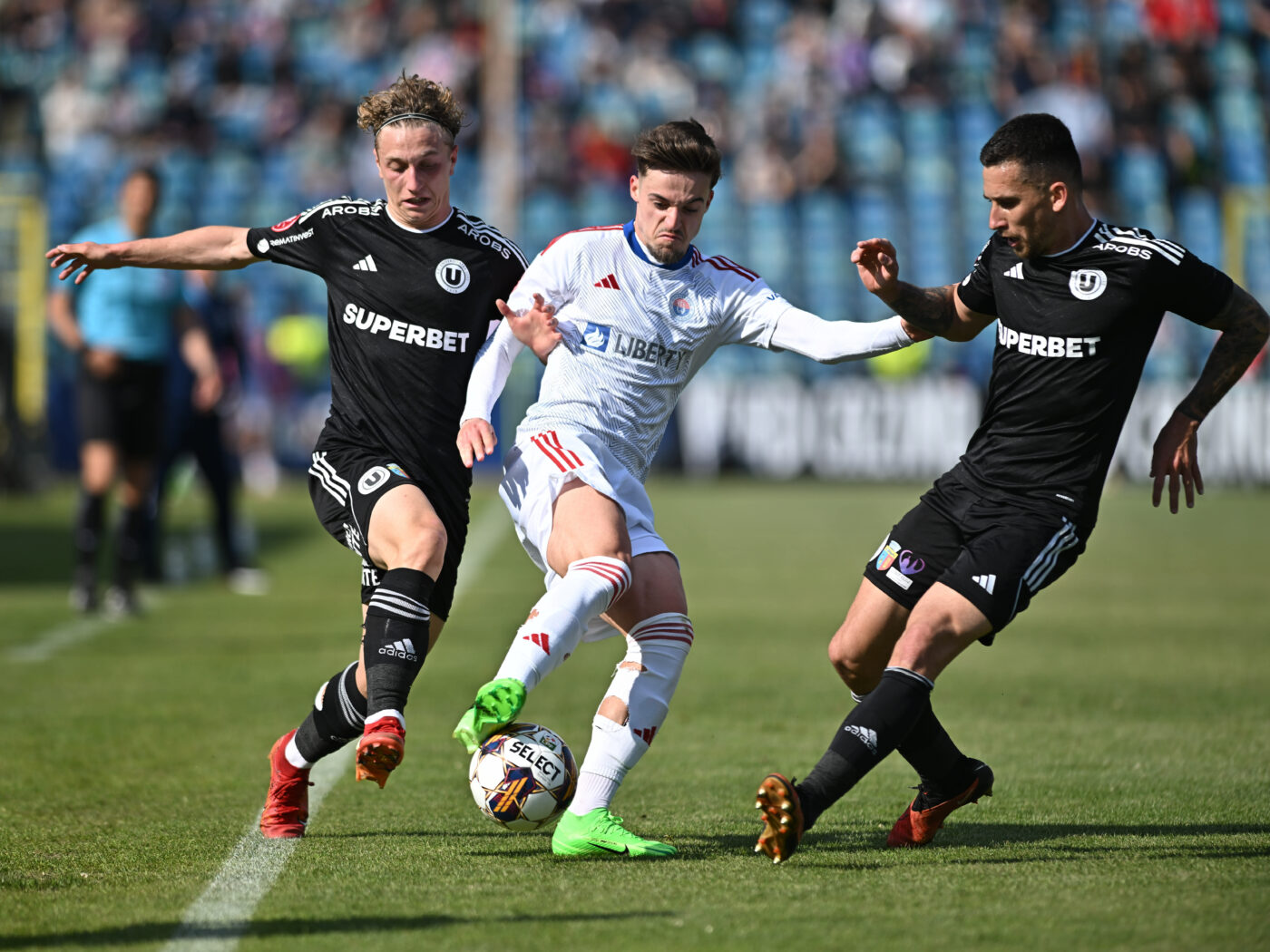 Oțelul – U Cluj 1-0, în a 5-a etapă a play-out-ului din Superliga. „Ronaldo” Maciel câștigă meciul pentru gălățeni, însă își lasă echipa în 10