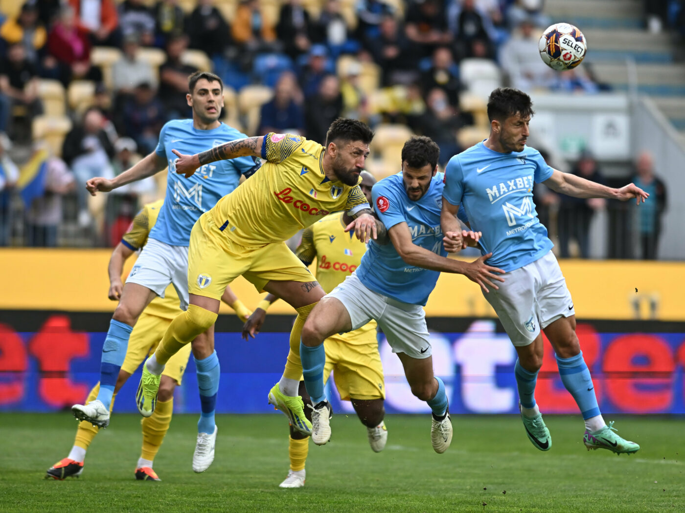 Înțepături pentru Petrolul Ploiești după ce FC Voluntari, cu Florin Pîrvu pe bancă, i-a umilit pe prahoveni: „Nu și-a luat toate bagajele!”