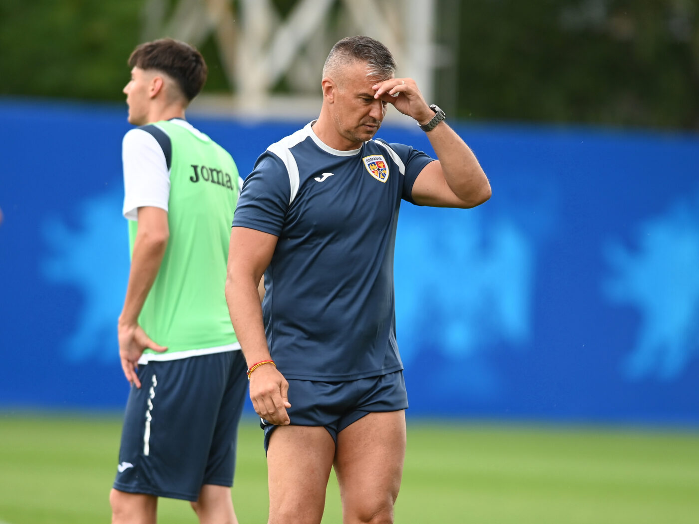 Prima reacție a lui Daniel Pancu după accidentarea teribilă a lui Luca Mihai, elevul său de la naționala U21: „A fost groaznic. Ferească Dumnezeu!”. Selecționerul propune schimbarea legislației în fotbal! EXCLUSIV