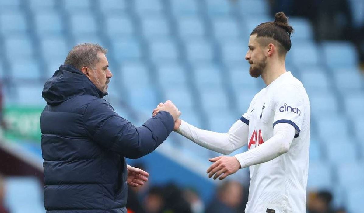 Reacția lui Ange Postecoglou care e o mare problemă pentru Radu Drăguşin! Managerul lui Tottenham a vorbit despre ce fel de transferuri îşi doreşte şi l-a dat exemplu exact pe Micky van de Ven, rivalul direct pe post al românului