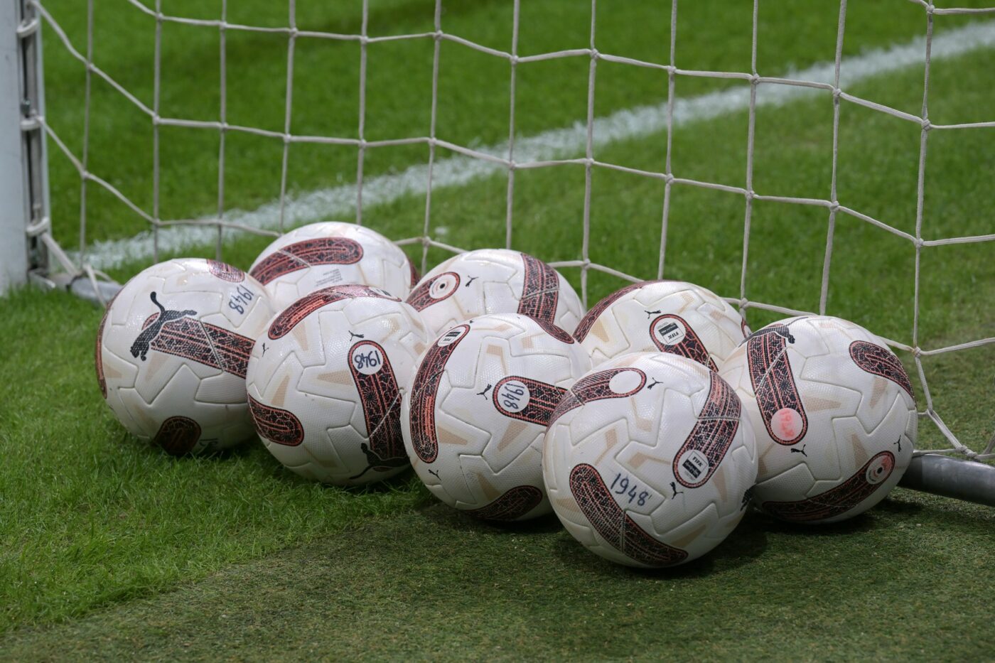 Rivalele dintr-un oraș istoric se luptă aprig pentru transferul atacantului român! „Războiul a început”