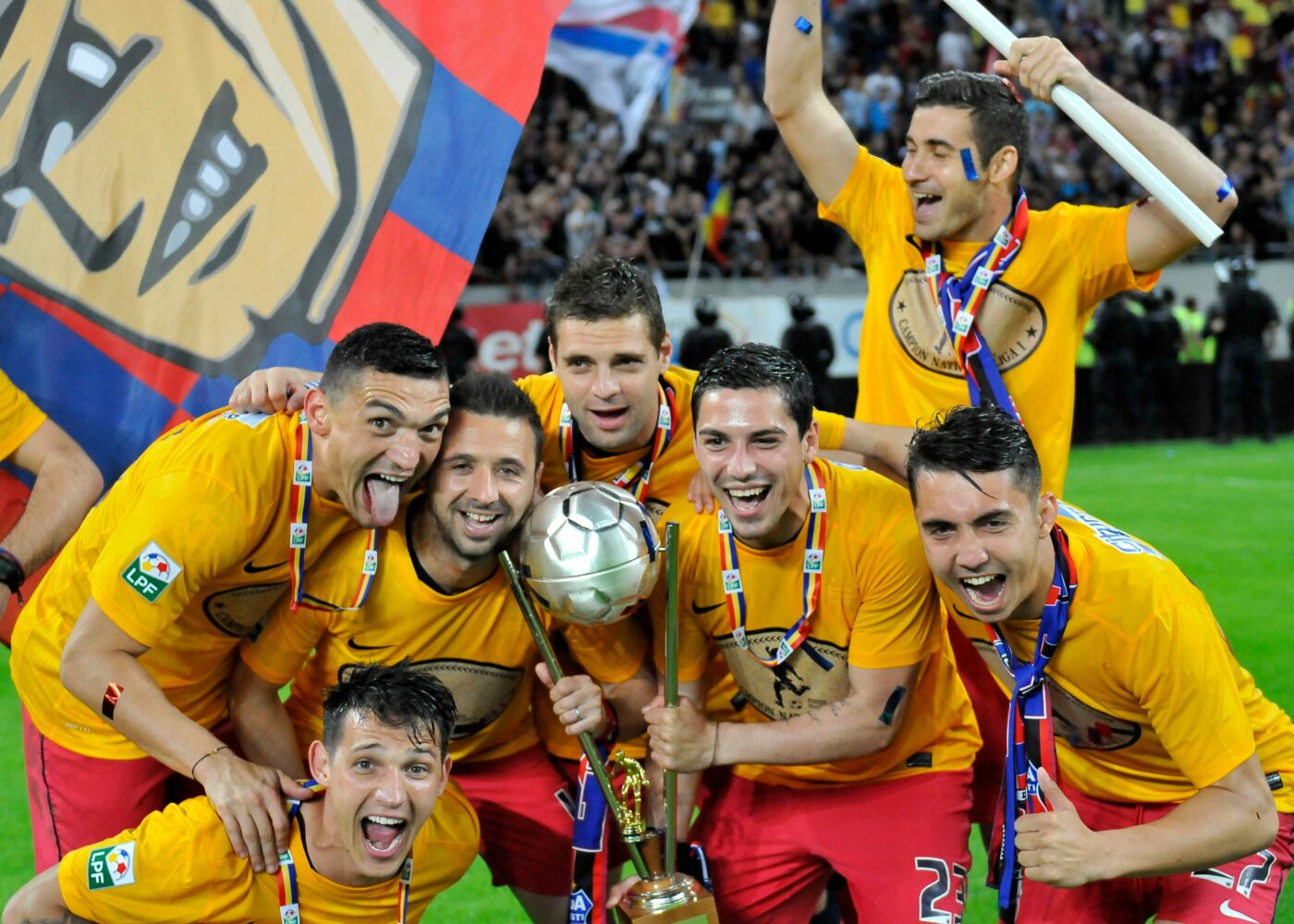 S-a aflat la ce ajutau celebrele „punguțe” din perioada lui Reghecampf și Neubert la FCSB. Lucian Sănmărtean a spus totul. VIDEO