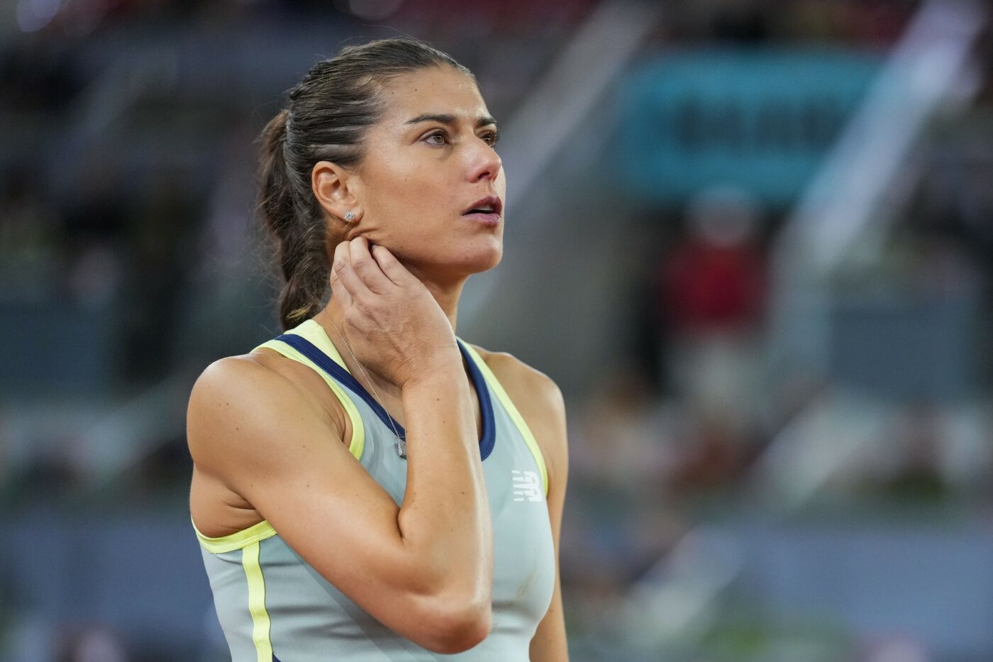 Scene șocante la meciul dintre Sorana Cîrstea și Madison Keys: două persoane necunoscute au intrat pe teren și au făcut un gest incredibil! Forțele de ordine au intervenit imediat, românca a fost evacuată