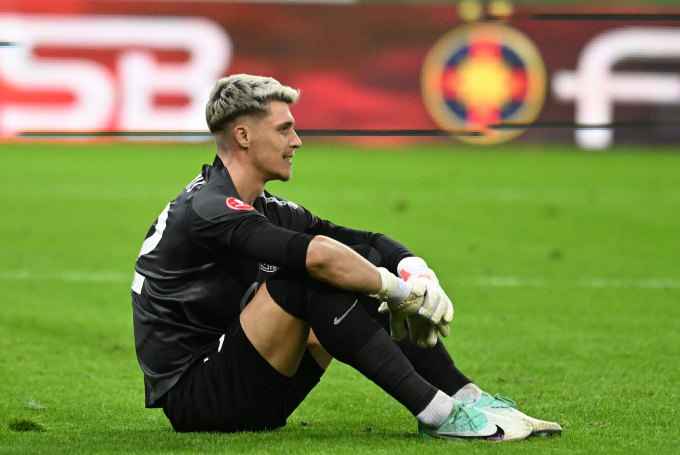 Ştefan Târnovanu, discurs fără precedent după ce a gafat incredibil în Sepsi – FCSB 2-2! Mesajul pentru colegii săi şi ce crede despre atacul dur al lui Gigi Becali, care l-a amenințat că îl scoate din echipă