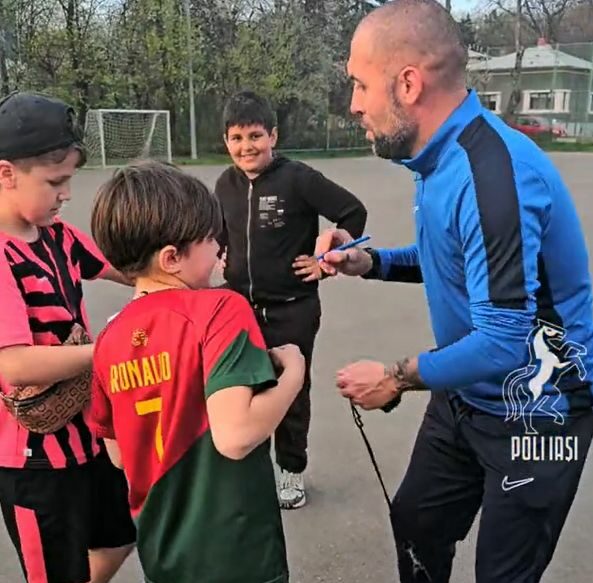 Tony da Silva, întâlnire surpriză cu Cristiano Ronaldo la antrenamentul lui Poli Iași. Gestul făcut de portughez cu care i-a impresionat pe angajații clubului