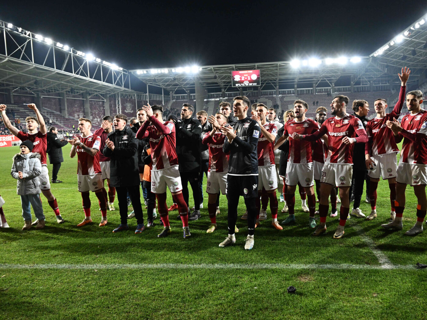 Transfer bombă în Superliga: petrecărețul de la Rapid i-a refuzat pe Dan Șucu și pe Victor Angelescu, dar a semnat cu rivala din play-off!