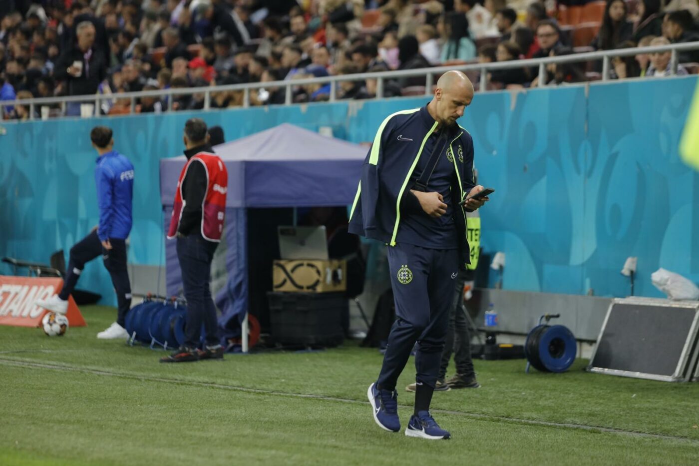 Vlad Chiricheș iese accidentat în FCSB – Rapid în minutul 41! Visul fotbalistului de a prinde EURO 2024 se poate spulbera