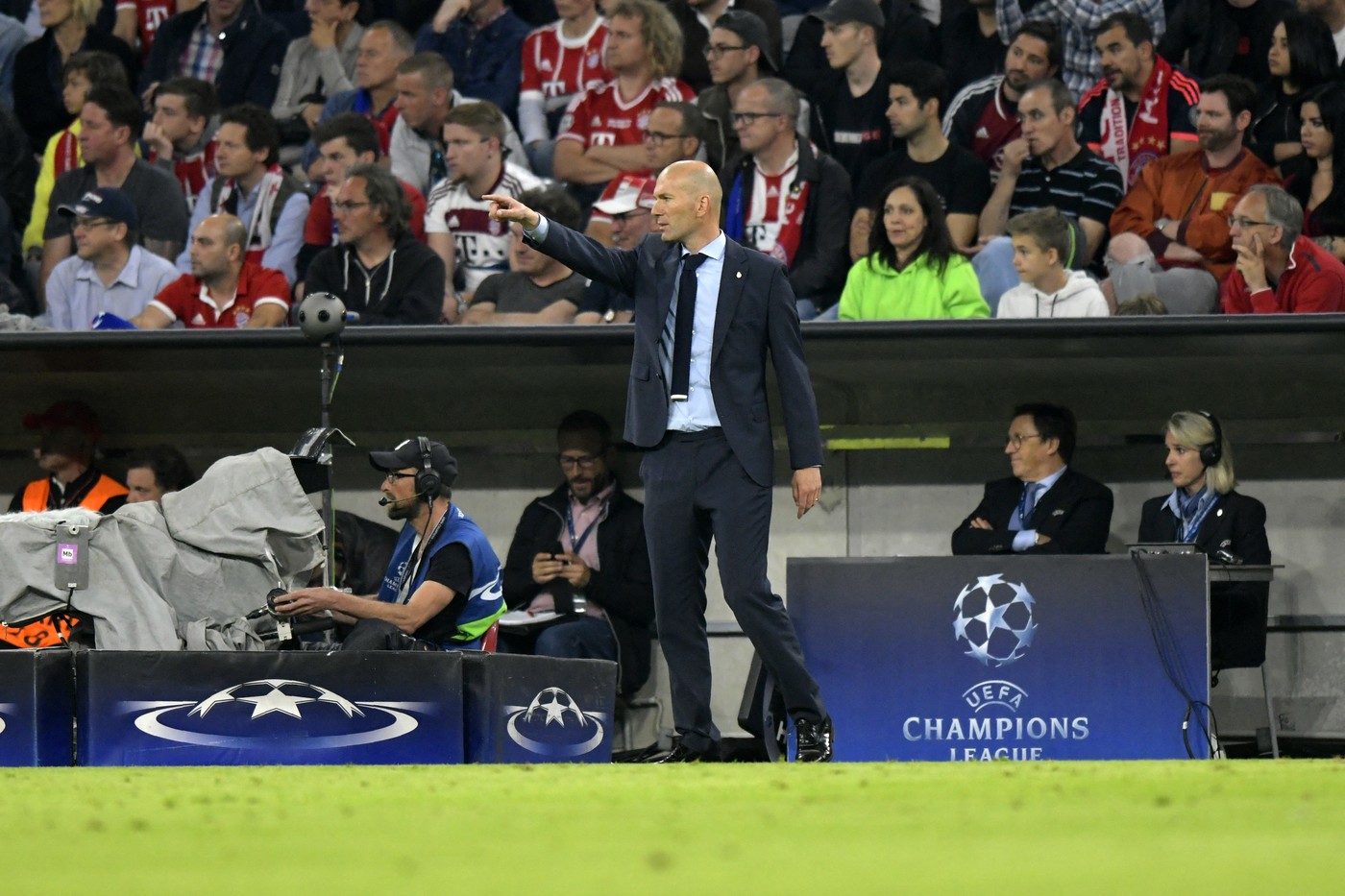 Zinedine Zidane va fi noul antrenor al lui Bayern Munchen