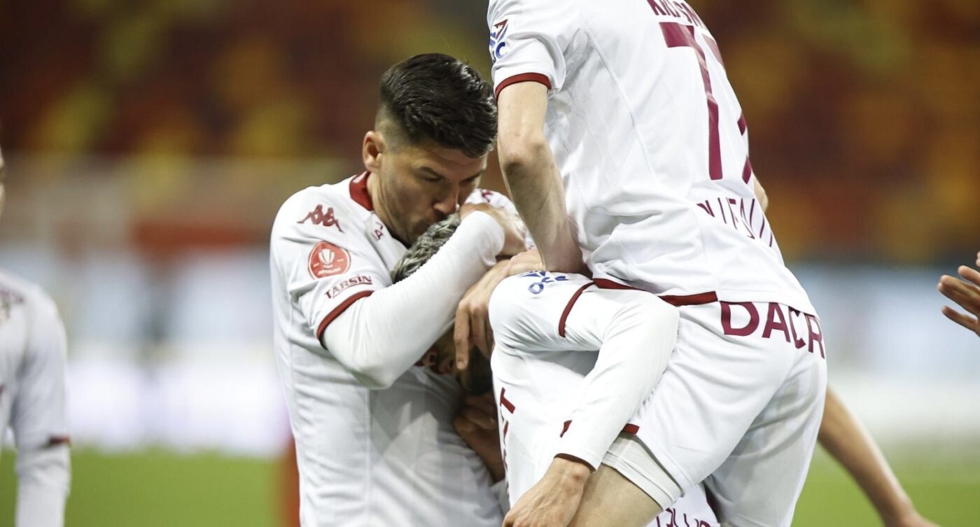 FCSB – Rapid București 2-2, Live Video Online în a 5-a etapă a play-off-ului din Superligă. Spectacol total pe Arena Națională! Băluță restabilește egalitatea!