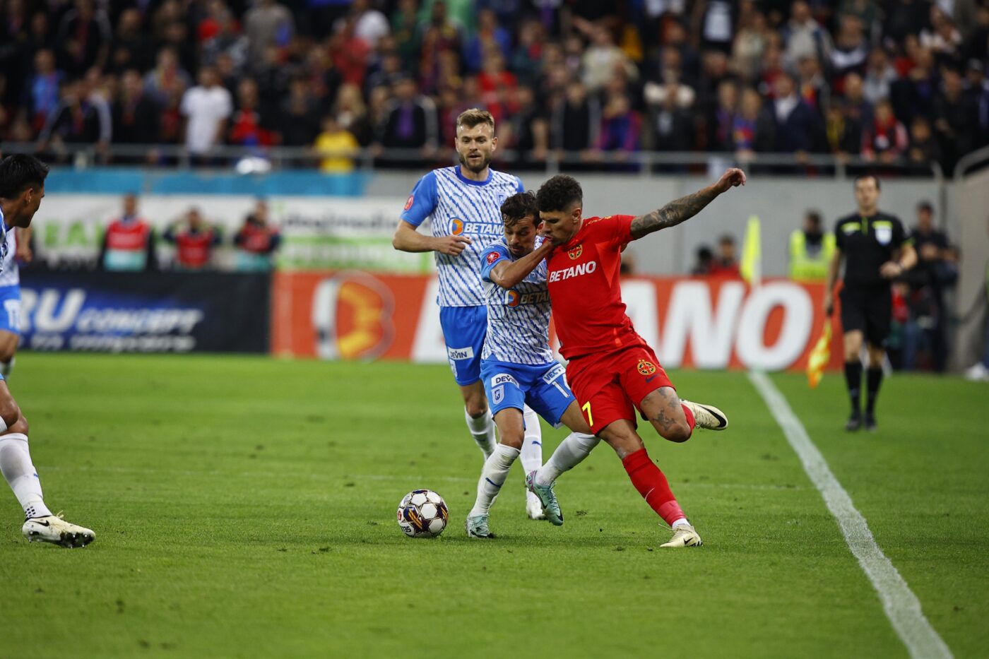 FCSB – Universitatea Craiova 2-0, în a 3-a etapă a play-off-ului din Superliga. Florinel Coman, decisiv în derby-ul de pe Național Arena. Echipa lui Gigi Becali face un nou pas important în lupta pentru titlu