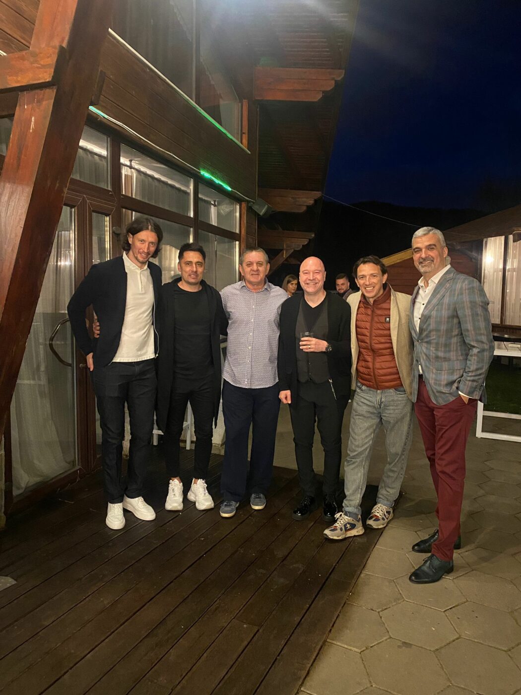 Petrecere surpriză pentru Marius Lăcătuș! „Fiara” a împlinit 60 de ani. Ce jucători din generația Steaua 86 i-au fost alături