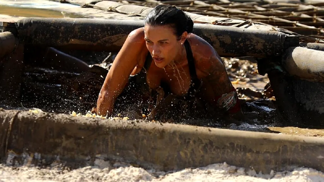 Accidentare gravă a gimnastei Ana Porgras la Survivor România All Stars. A fost scoasă în lacrimi, pe brațe: Zanni, căpitanul controversat al echipei ei, nu a putut să o ajute pentru că e prea mic de înălțime!