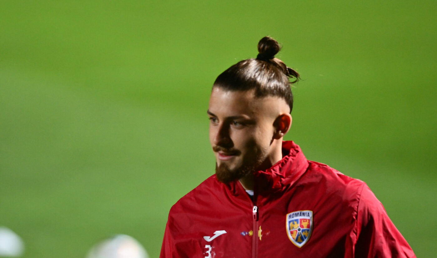 Ce notă i-au dat lui Radu Drăgușin pentru cele 12 atingeri ale balonului pe care le-a avut după intrarea în minutul 75 al meciului Tottenham – Burnley 2-1