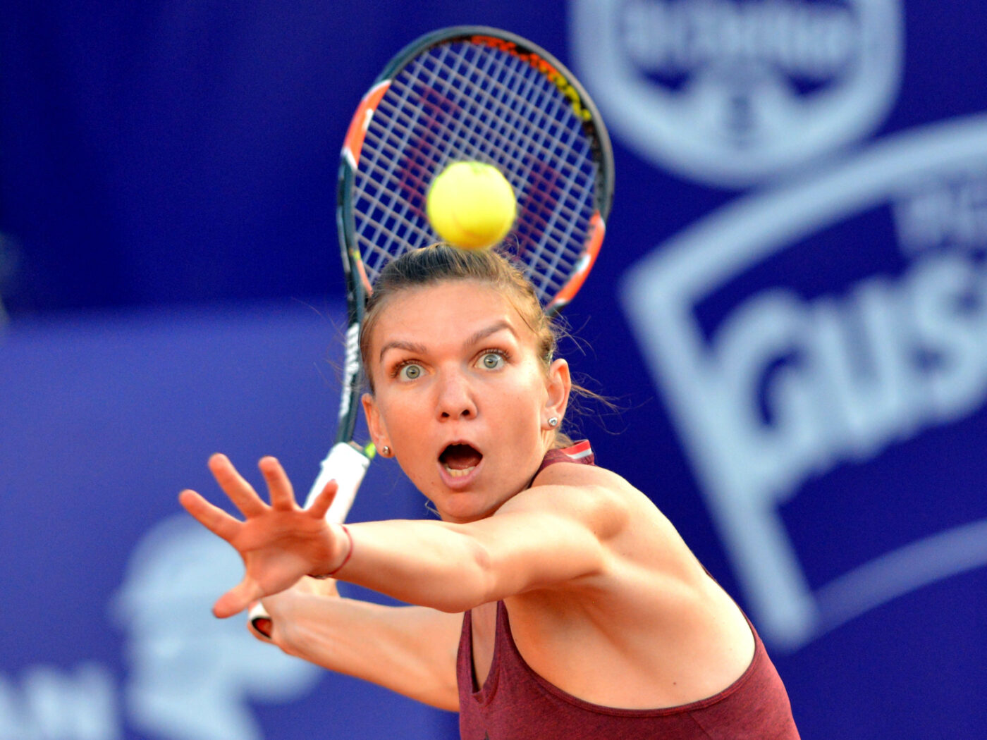Cine transmite la TV meciul Simona Halep – McCartney Kessler din primul tur de la Paris, Trophee Clarins