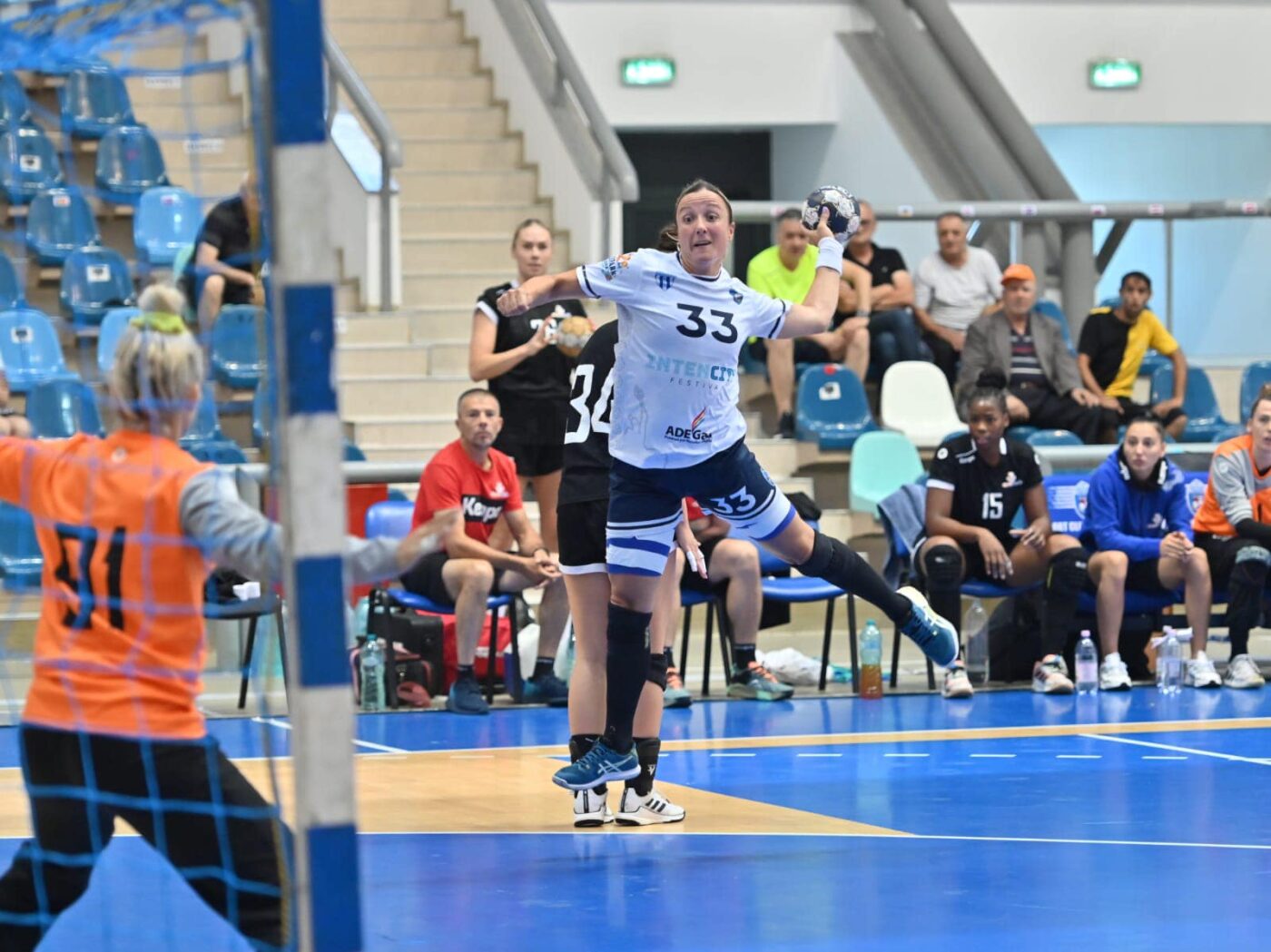 Curăţenie generală la SCM Universitatea Craiova: 12 handbaliste sunt puse pe liber la finalul campionatului!
