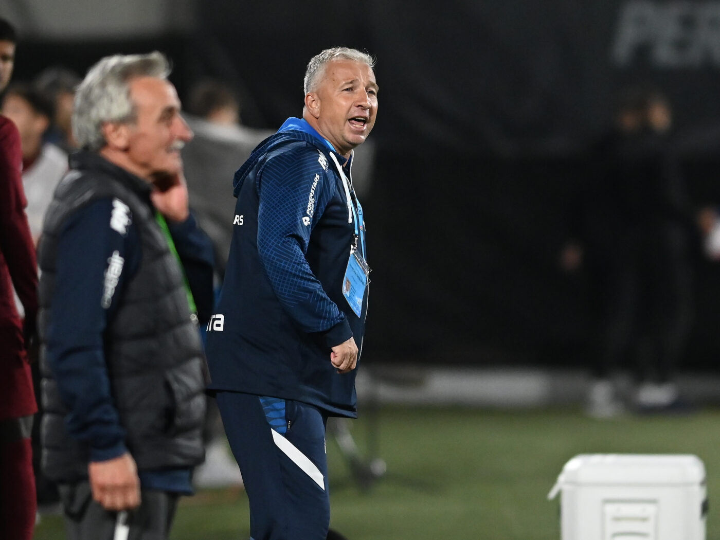 Dan Petrescu transferă tot ce e mai bun în Superliga și îi dă o lovitură și lui Dan Șucu! CFR e gata să semneze imediat cu cel mai bun om din România pe postul său: „Sigur la mine se gândește”