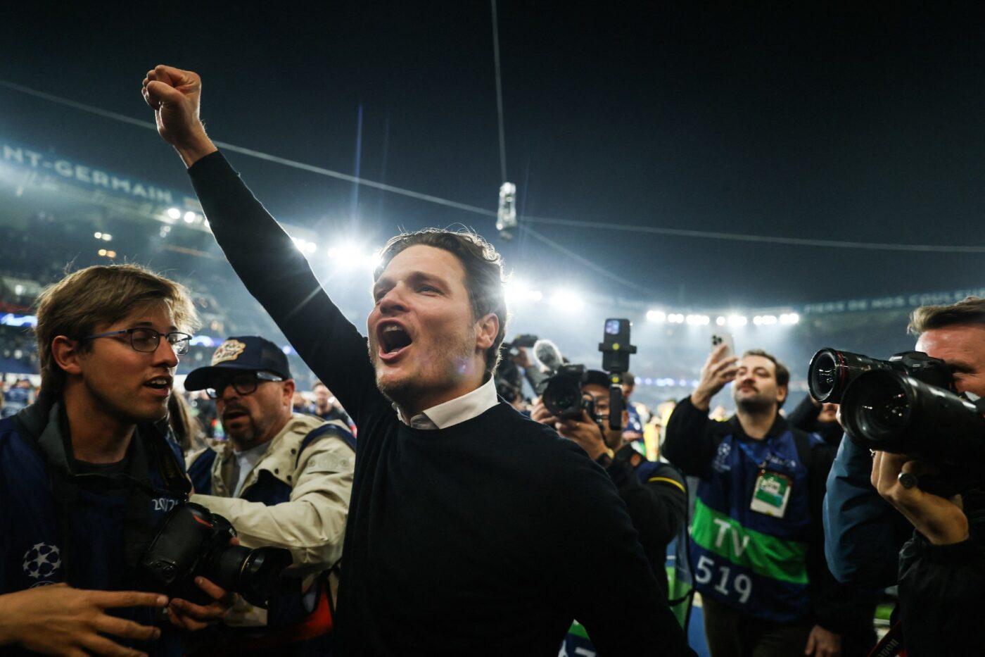 Din „Zidul Galben” până în finala Ligii Campionilor! Cinci lucruri pe care trebuie să le știi despre Edin Terzic, antrenorul cu origini în fosta Iugoslavie care a dus-o pe Borussia Dortmund la un pas de o performanță colosală. SPECIAL