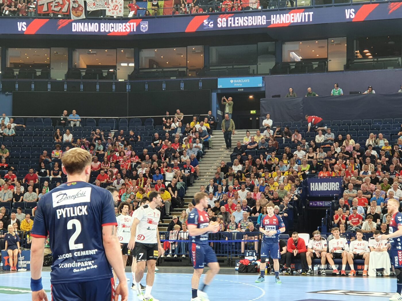 Dinamo – Flensburg se joacă ACUM în semifinalele European League! Live Blog de la Hamburg: peste 8.000 de spectatori fac o atmosferă de senzație