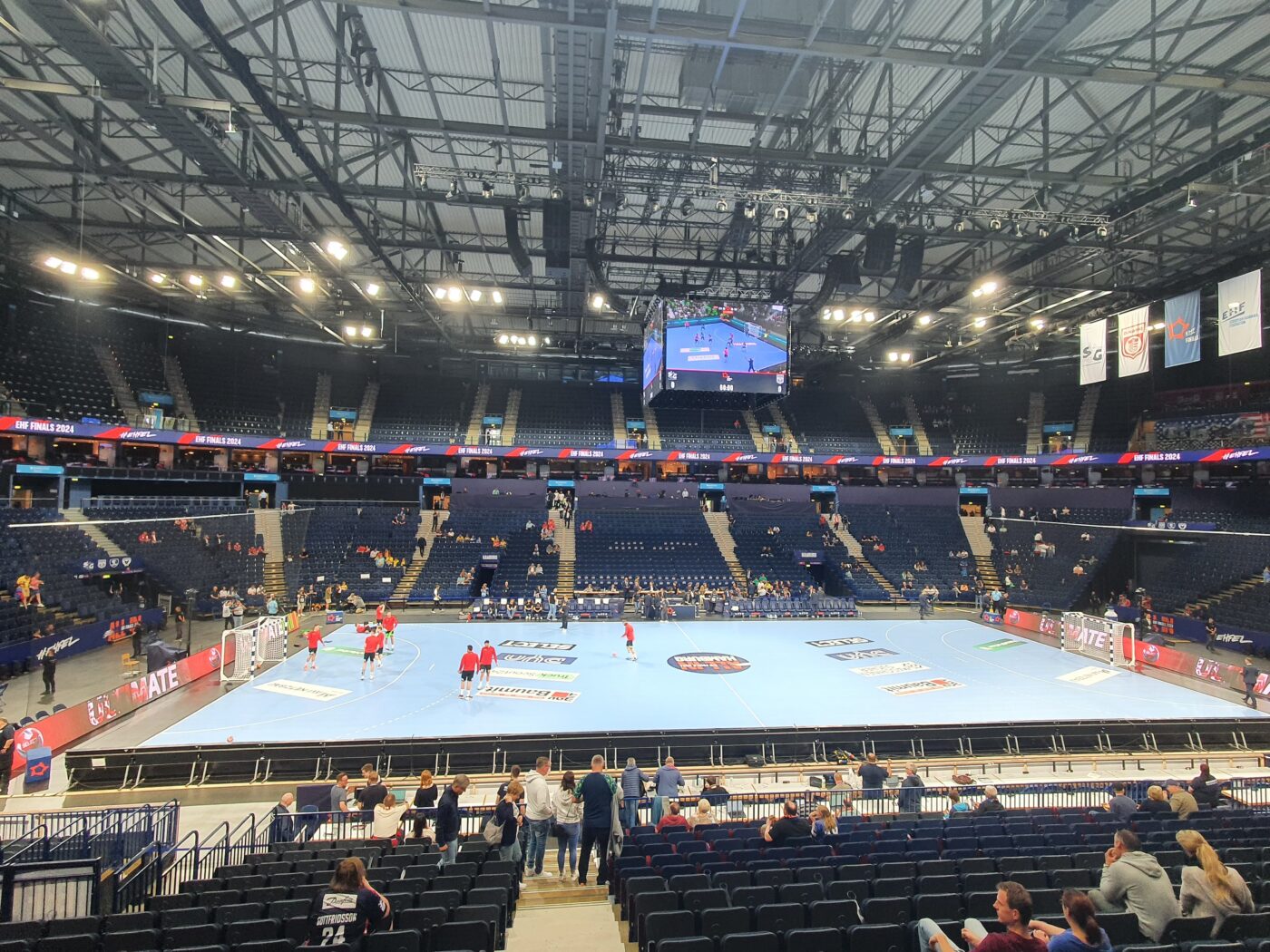 Dinamo – Flensburg, super meci în semifinalele European League! Live Blog de la Hamburg: peste 8.000 de spectatori promit o atmosferă de senzație