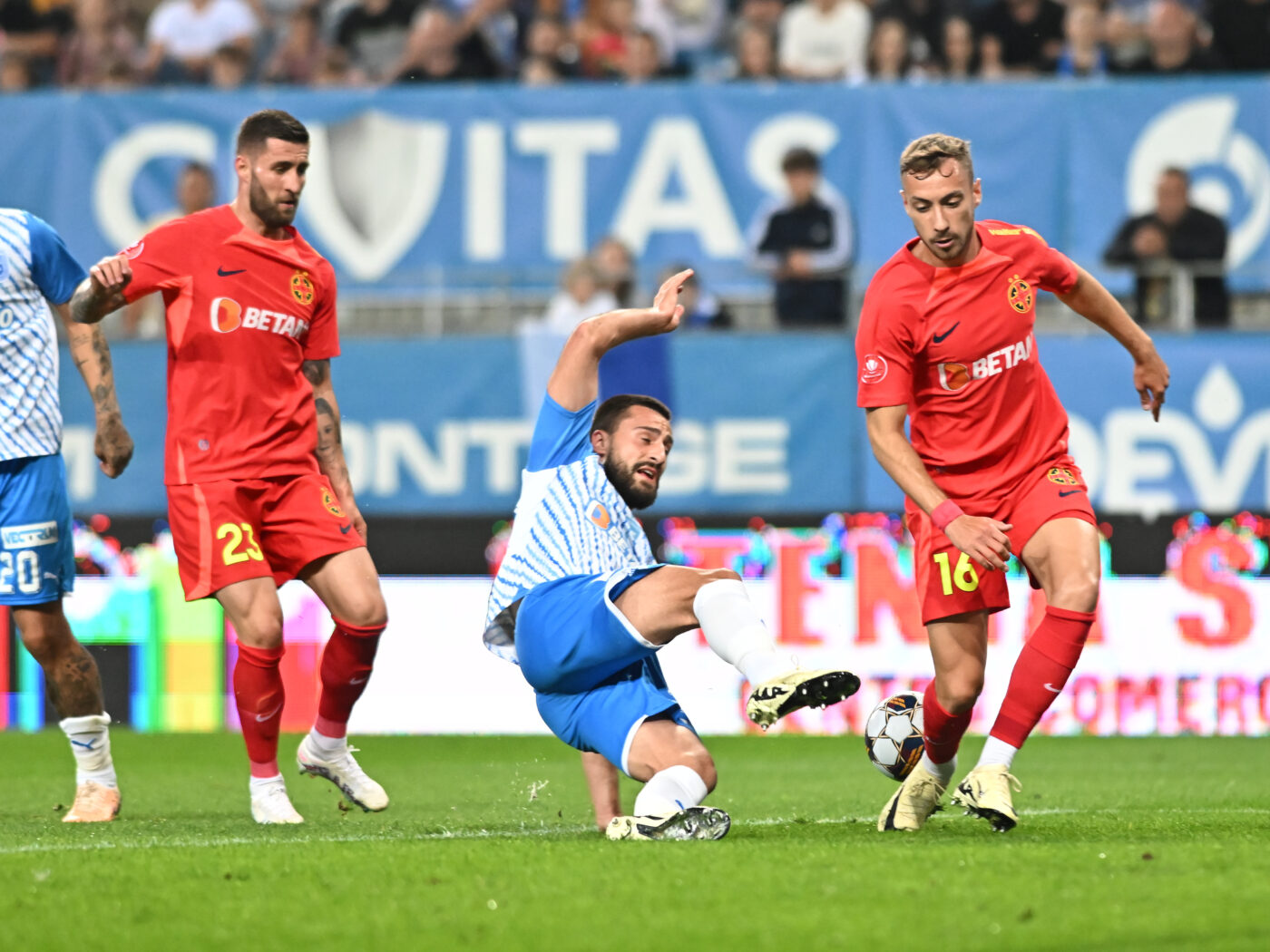 FCSB pierde primul fotbalist important! Anunț oficial despre transfer: pleacă în Superliga, la echipa din Cluj!