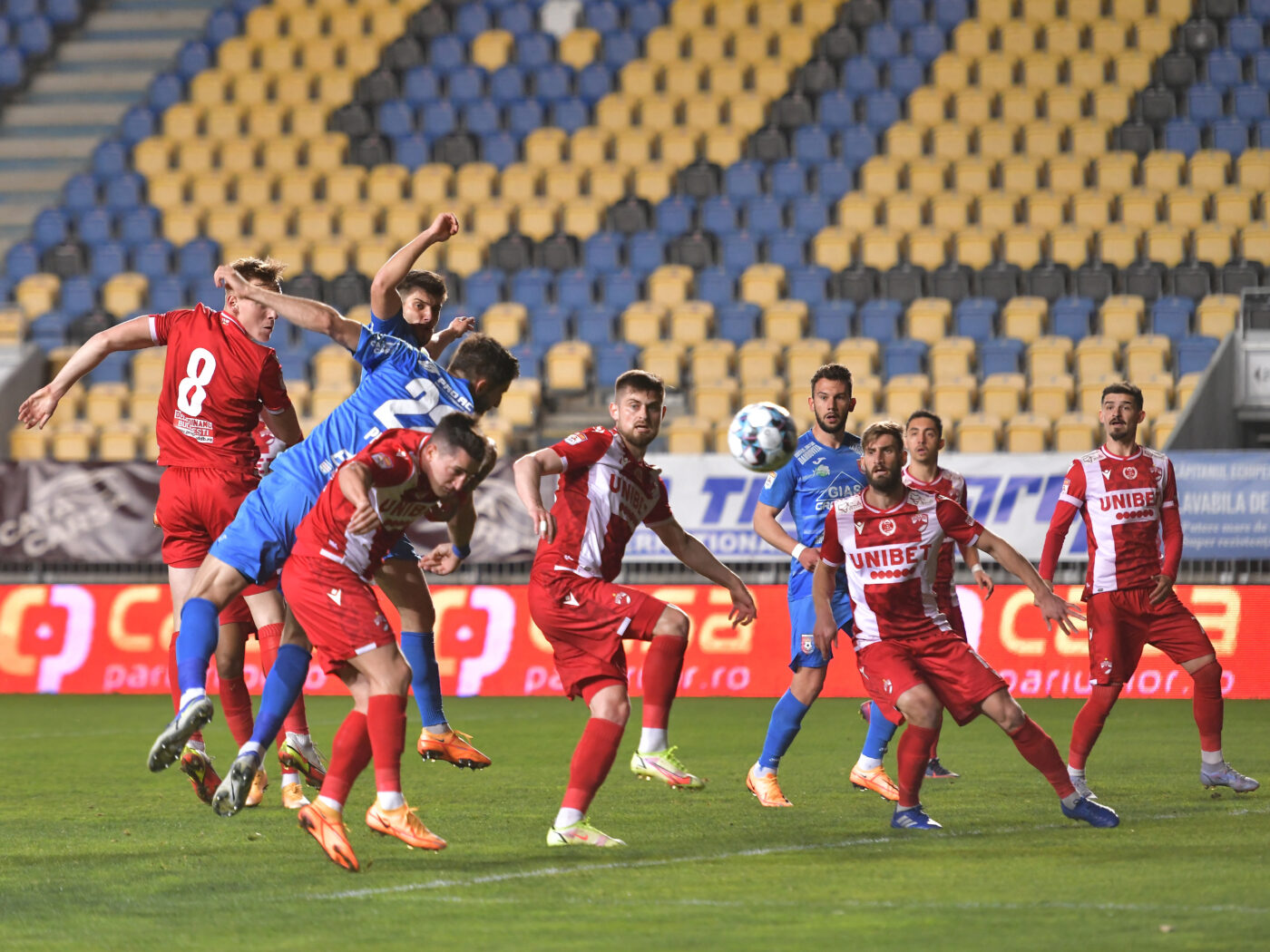 Fotbalistul adus de Florin Răducioiu la Dinamo în anul retrogradării, transfer bombă în Serie A! Acum a picat și din Ligue 2, dar a prins echipa sezonului