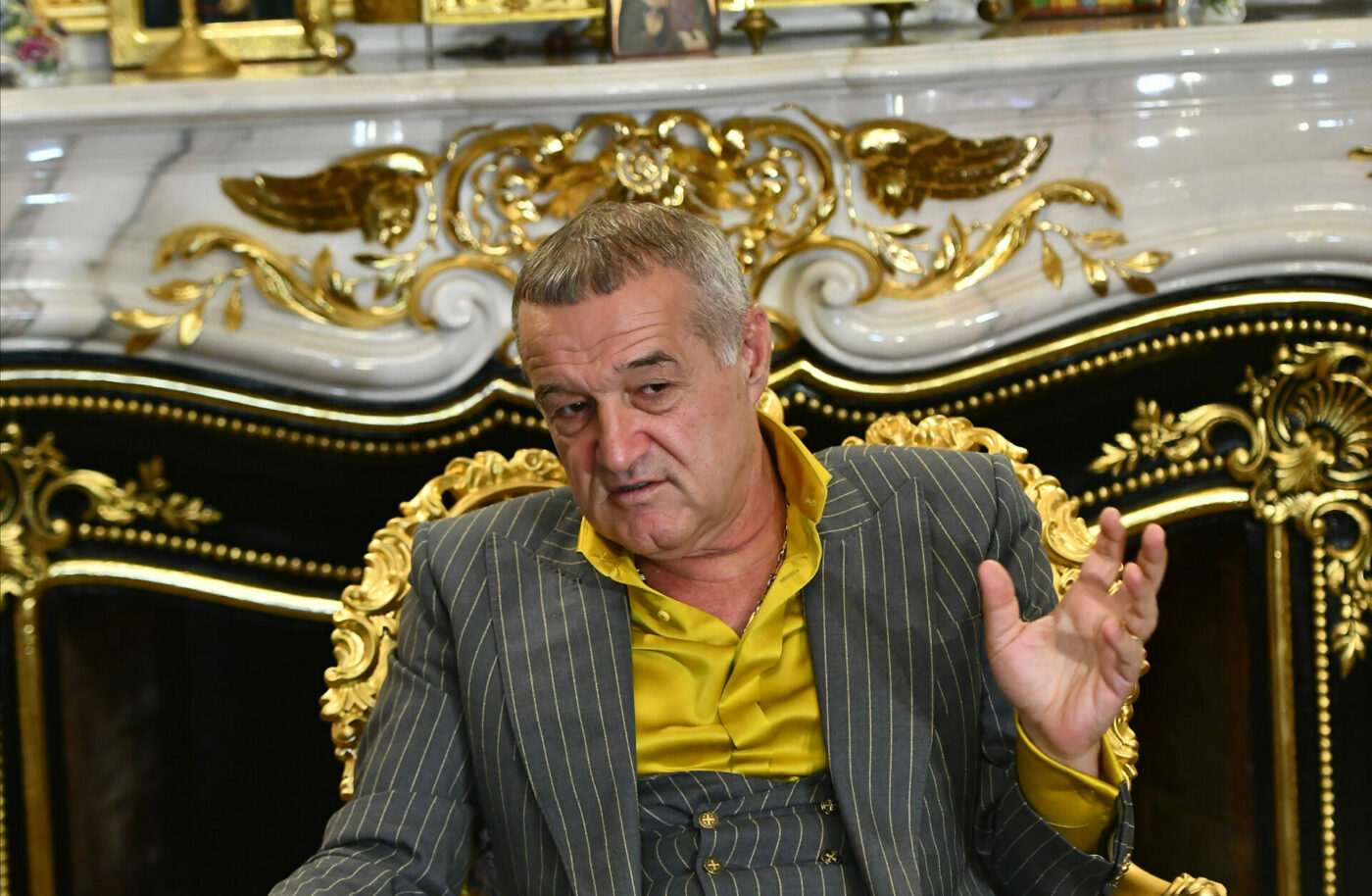 Gigi Becali, „împins” de fotbalistul rivalei din Superliga să nu mai piardă vremea și să îl ia de urgență la FCSB pe „piratul” de aproape un milion de euro: „Nu avem acest tip de atacant în România”. EXCLUSIV
