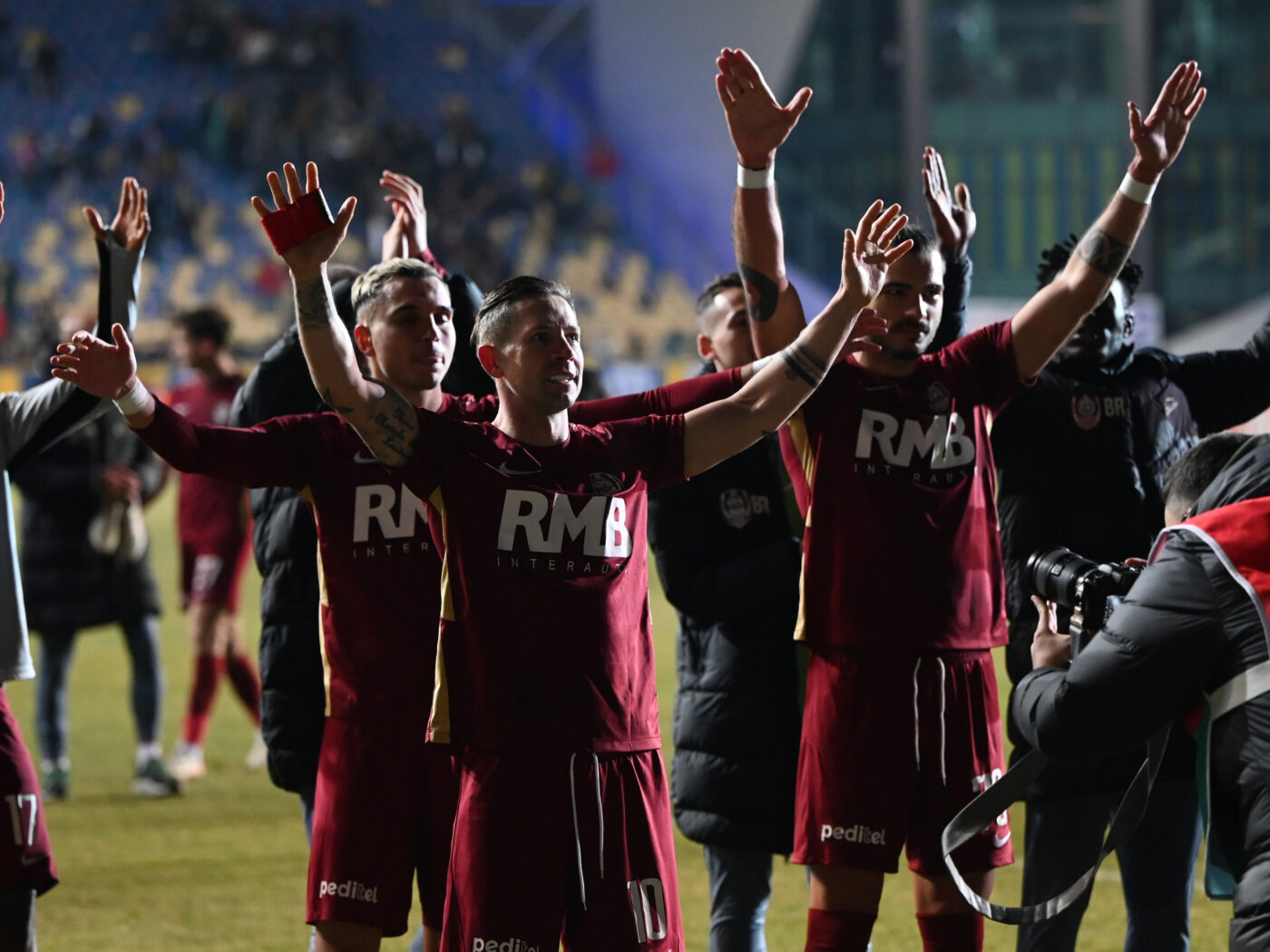 I-a refuzat pe Nelu Varga și Dan Petrescu pentru transferul vieții! Cluburile din Bundesliga și Serie A au pus ofertele pe masă pentru românul de la CFR Cluj!