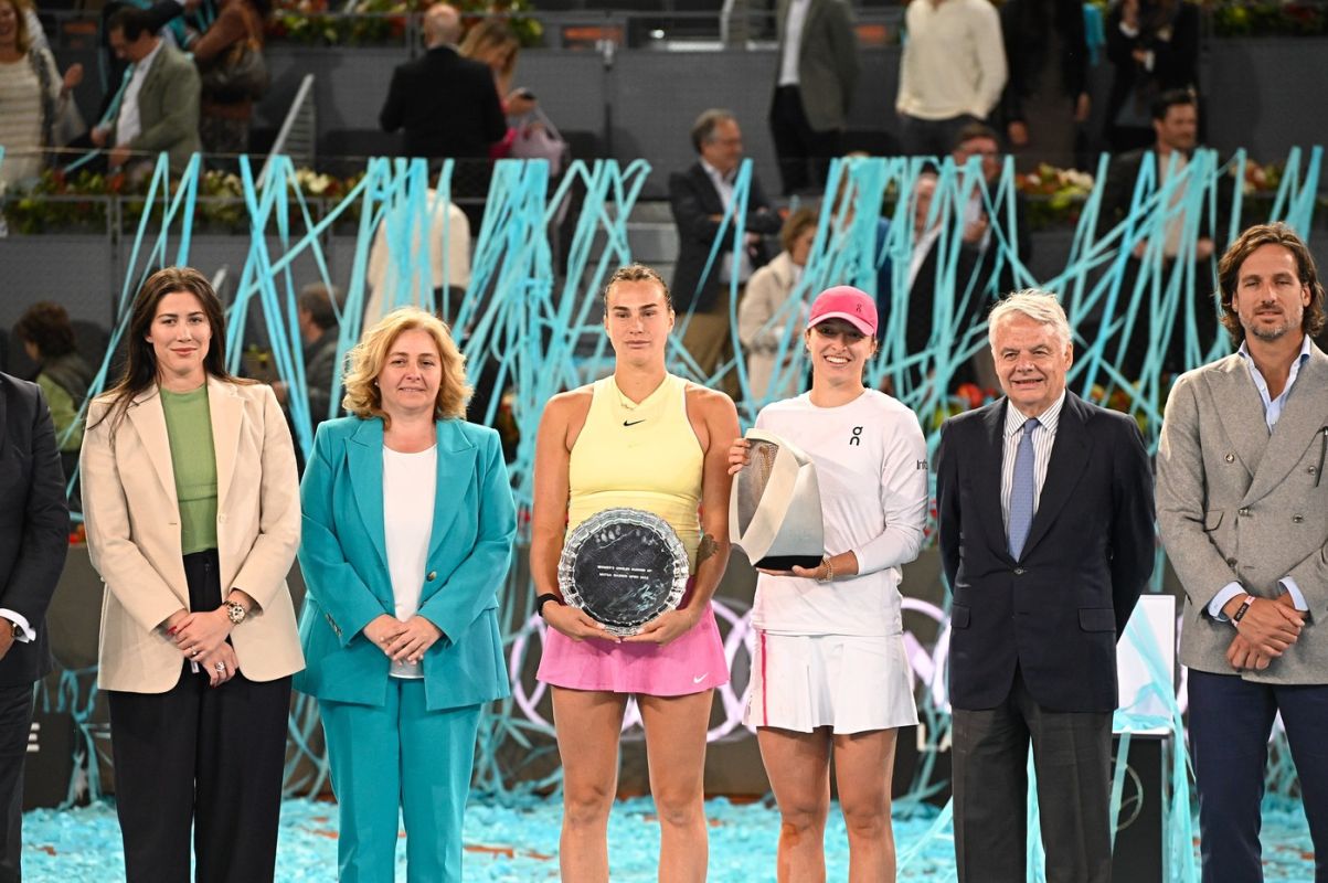 Thriller în finala de la Madrid. Iga Swiatek și Aryna Sabalenka s-au luptat pentru trofeu mai bine de trei ore