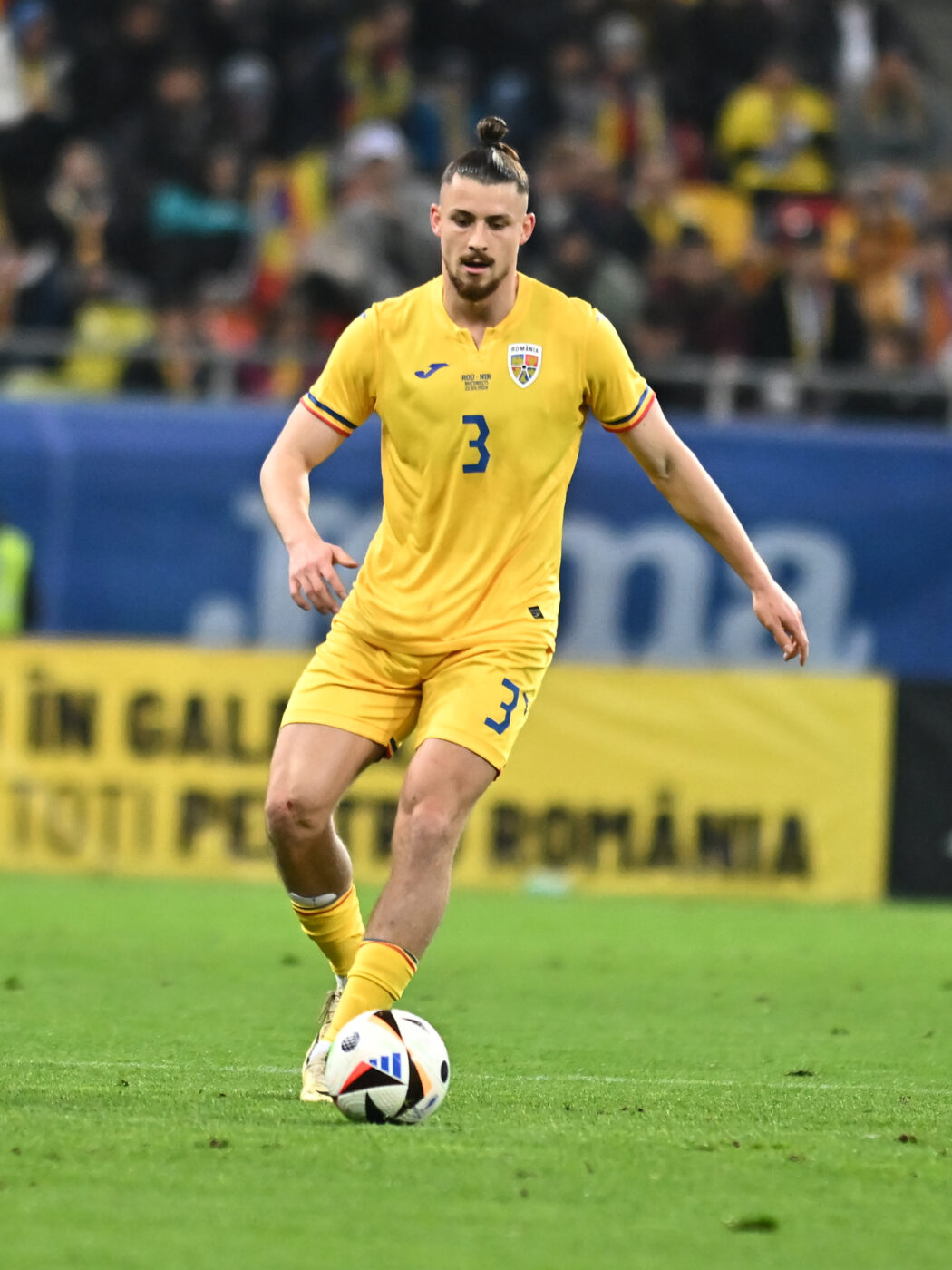 Liverpool e salvarea lui Radu Drăguşin! Transferul de 80.000.000 de euro care i-ar da o perspectivă nouă românului în Premier League