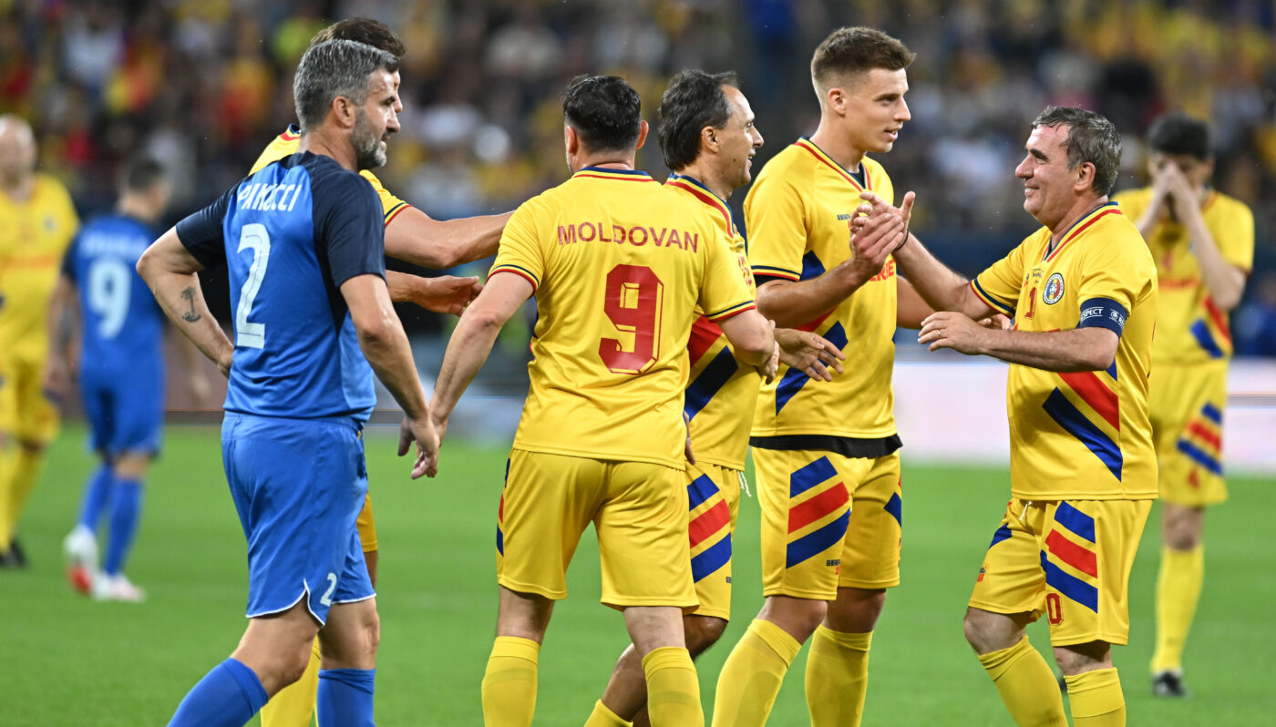 Meciul de retragere Generația de Aur – Restul Lumii 3-2! Show total pe Arena Națională: Panduru, Hagi și Gâlcă au marcat pentru „tricolori”. VIDEO