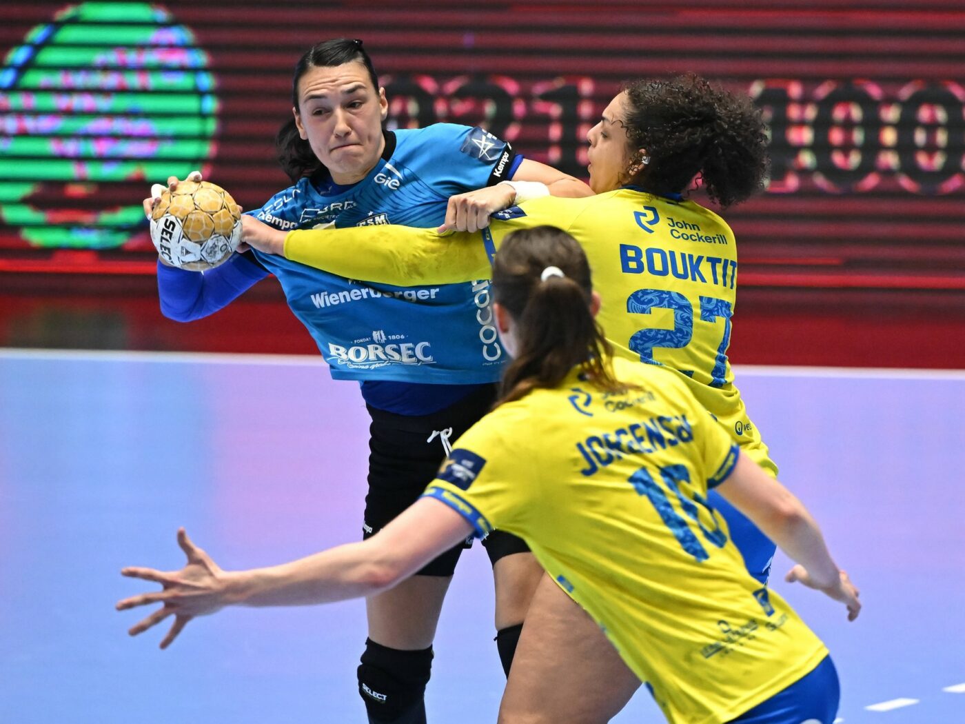 Metz – CSM București 29-23, în manșa retur a sferturilor din Liga Campionilor. „Tigroaicele” ratează Final 4 pentru a șasea oară la rând