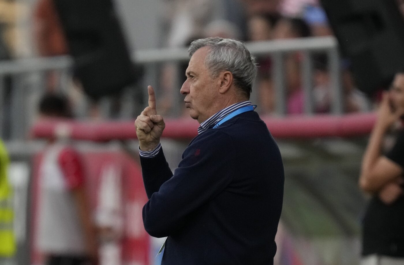 Mircea Rednic nu rămâne în orice condiții la UTA! Ce trebuie să facă șefii arădeni pentru a nu-l pierde pe experimentatul antrenor