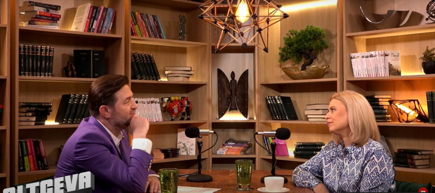 Prima prezentatoare de știri sportive din România a dezvăluit de ce a fost scoasă de pe post! Ce gafă a făcut. Andreea Liptak, tot adevărul la podcastul „Altceva cu Adrian Artene”