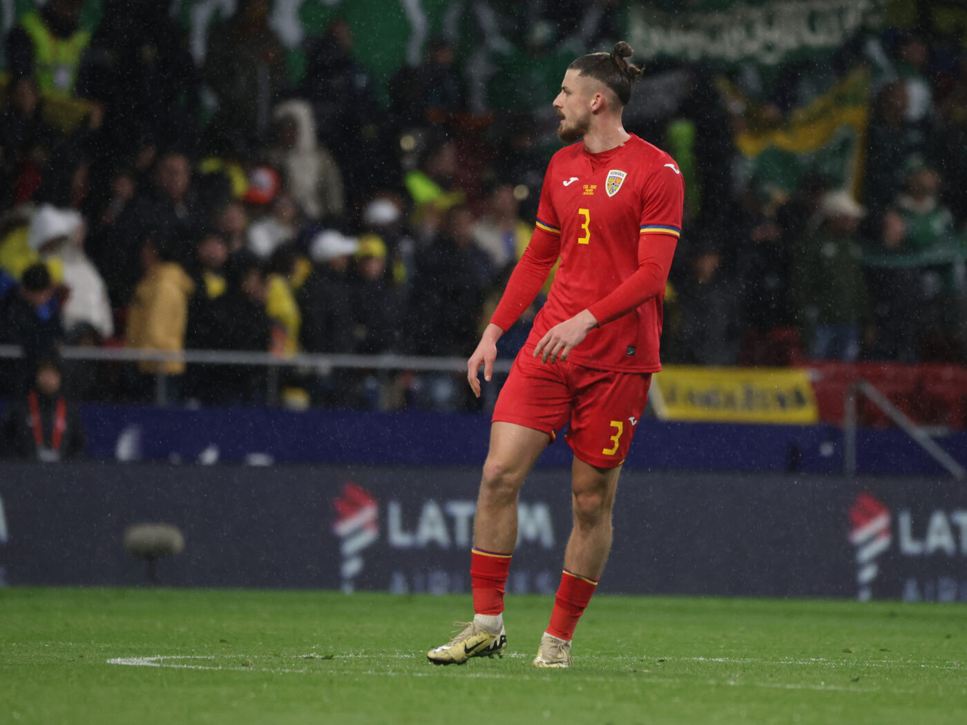 Radu Drăgușin a luat un premiu surprinzător, după ce a fost votat de colegii de la Tottenham!
