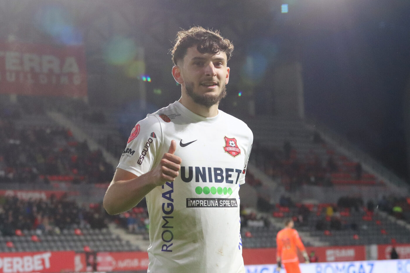 Salariu uriaș pentru Ianis Stoica și 3 ani de contract: a semnat până în 2027 cu echipa din Superliga! S-a aflat, acum, de ce a forțat plecarea definitivă de la FCSB