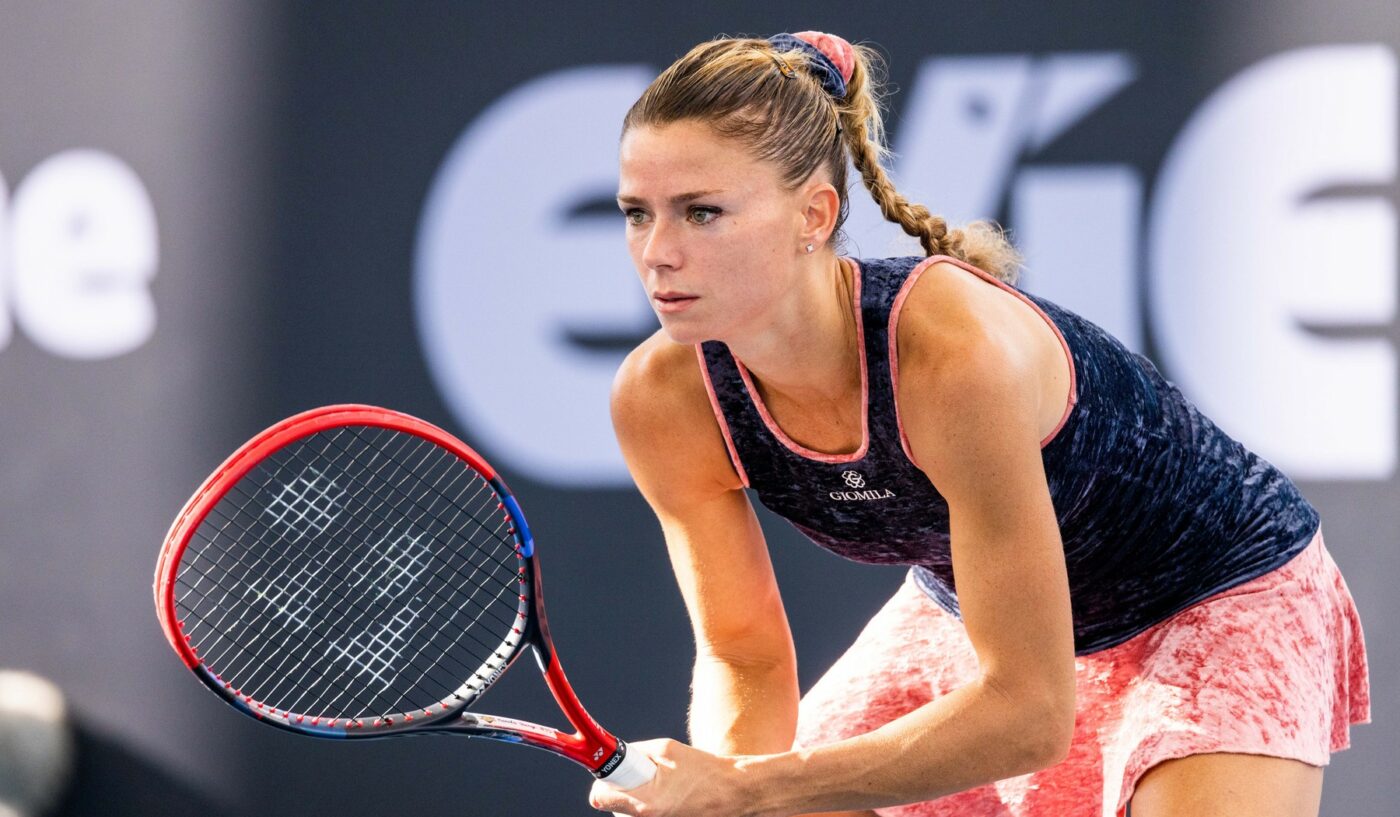 Se adâncește misterul retragerii celebrei jucătoare din tenis! Camila Giorgi a dispărut din sport peste noapte, iar acum apar acuzații despre faptul că e „hăituită” de Fiscul din Italia pentru aproape 500.000 de euro: există zvonul că ar fi vrut să fugă din țară!