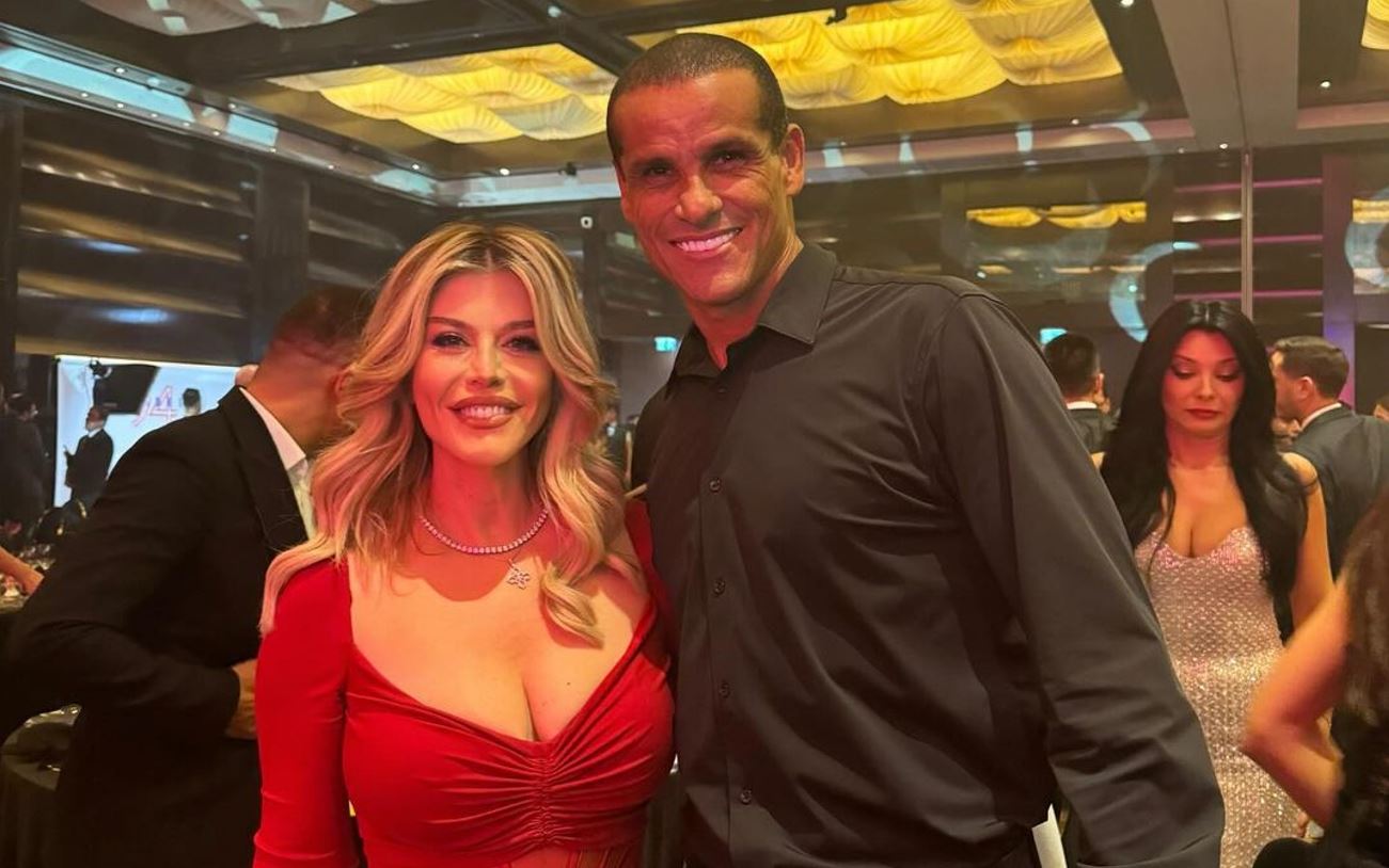 Suma exorbitantă pe care Loredana Groza a plătit-o pentru cele câteva minute de glorie de la meciul de retragere al Generației de Aur. Câți bani a dat pentru apariția ei spectaculoasă