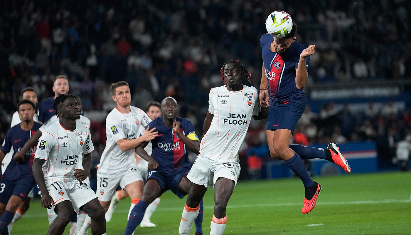Trei fotbaliști de la Olympique Marseille, împușcați de hoții care au vrut să îi jefuiască! Mașinile jucătorilor, găurite de gloanțe