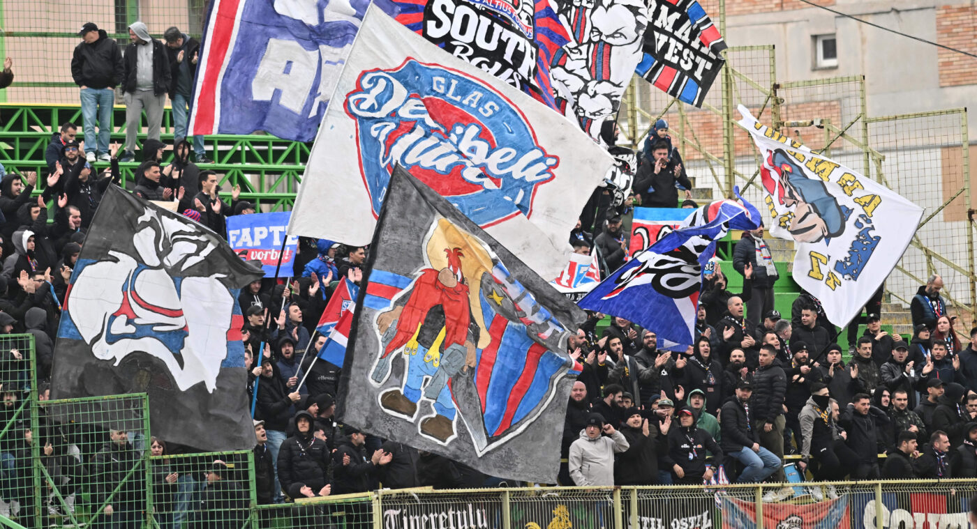 Ultrașii CSA, în război cu Cătălin Oprișan, autorul cărții Steaua, din cauza unei postări a acestuia! „Închide gura, pleacă privirea! Nu mai vorbi!”