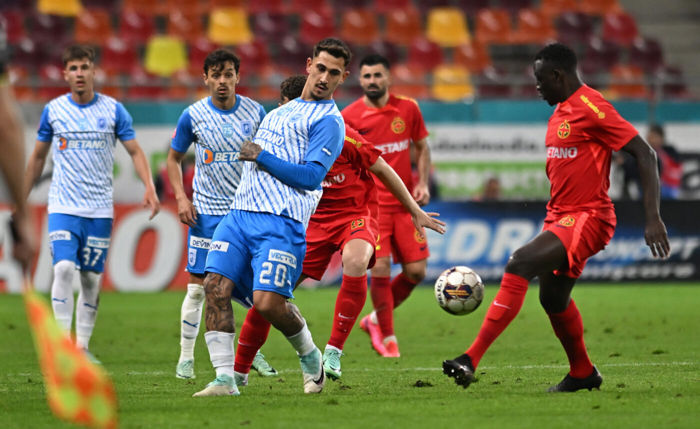 Universitatea Craiova – FCSB 2-0, în a 8-a etapă a play-off-ului din Superliga. Echipa olteană urcă pe locul 2 în clasament, înaintea lui CFR Cluj