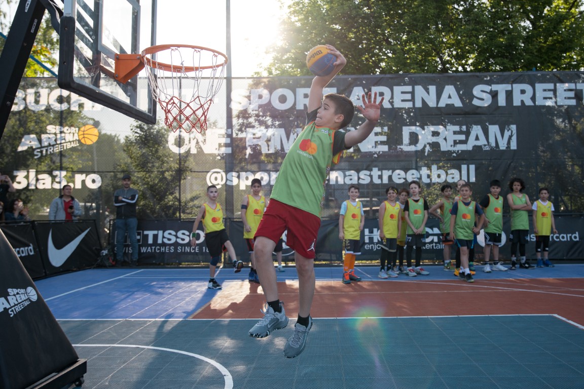 S-a sunat adunarea pentru baschet 3×3: 600 de jucători vor fi pe teren în weekend la BCR Sport Arena Streetball. Studenții din toată țara intră și ei în competiție