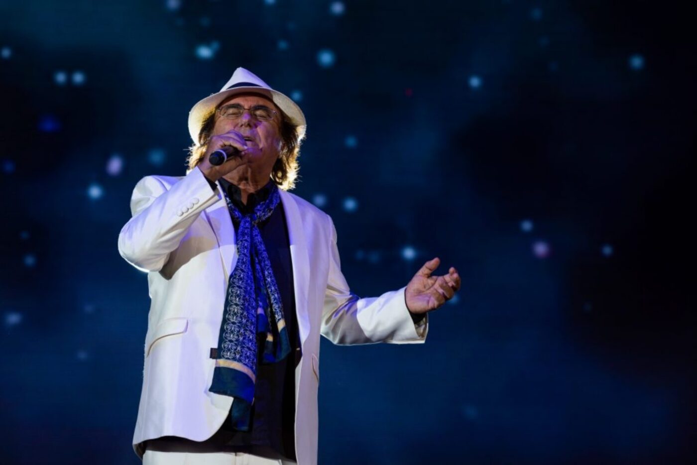 Al Bano a distrus imnul Italiei și a fost huiduit și înjurat de o țară întreagă, dar cântărețul de 80 de ani are curajul să spună ce s-a întâmplat, cu adevărat! E o gafă absolut impardonabilă